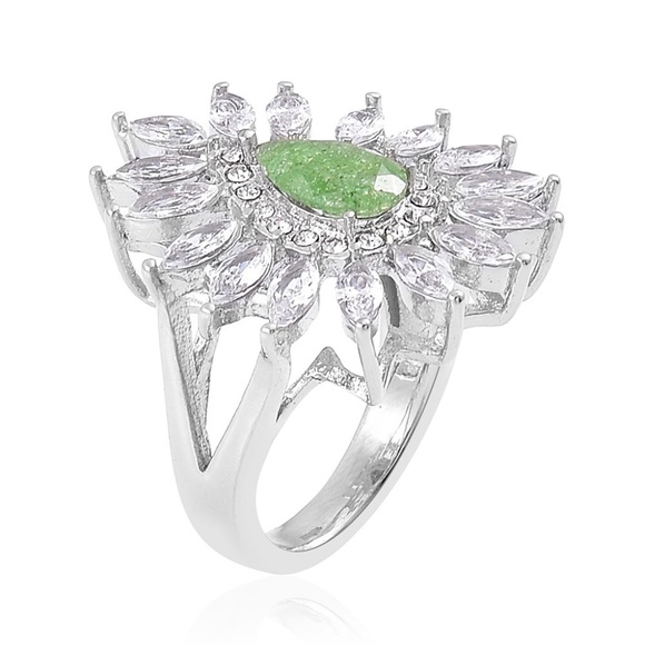 Crackled Simulated Green and White Diamond, - Picture 2 of 4
